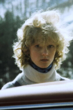 Stranger (1985) Stranger (1985)
