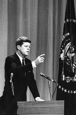 Thank You, Mr. President: The Press Conferences of JFK (1983) Thank You, Mr. President: The Press Conferences of JFK (1983)