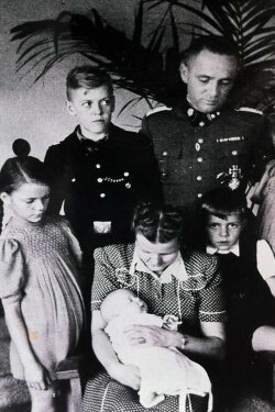The Daughter of Rudolf Höss Speaks (2013) The Daughter of Rudolf Höss Speaks (2013)
