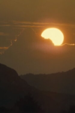 The Entire Sun Is Nowhere To Be Found (2021) The Entire Sun Is Nowhere To Be Found (2021)