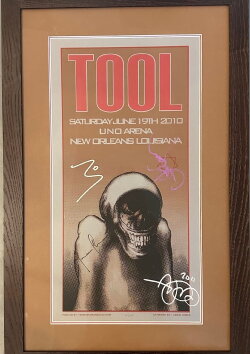 Tool at Kiefer UNO Lakefront Arena (2010) Tool at Kiefer UNO Lakefront Arena (2010)