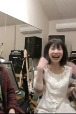 tricotMOVIE4月号 (2011) tricotMOVIE4月号 (2011)