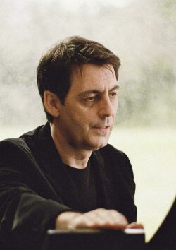 Two Times 4'33'' (2008)