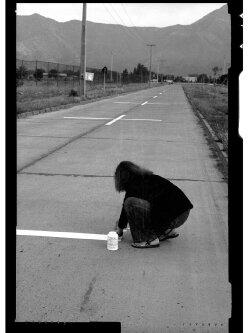 Una milla de cruces sobre el pavimento (1979) Una milla de cruces sobre el pavimento (1979)