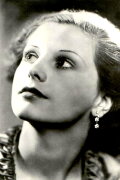 Belle Chrystall