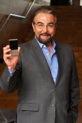 Kabir Bedi