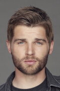 Mike Vogel