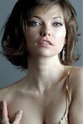Nicole De Boer