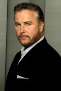 William L. Petersen