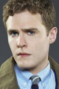 Iain De Caestecker