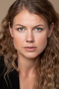 Laura Niils
