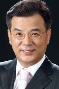 Kang Seok-woo