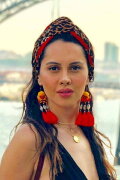 Yasmine Raeis
