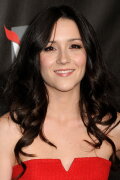 Shannon Woodward
