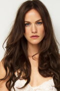 Kelly Overton