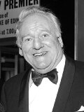 Bernard Lee