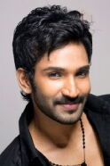 Aadhi Pinisetty