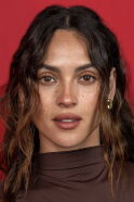 Adria Arjona