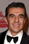 Adrián Uribe