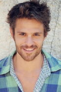 Alejandro Claveaux