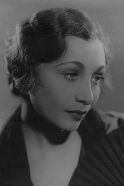 Aline MacMahon