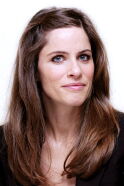 Amanda Peet