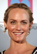 Amber Valletta