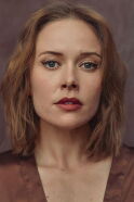 Amelia Eve