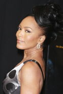 Angela Bassett