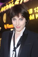 Antje Traue