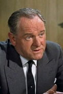 Bernard Lee