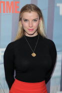 Betty Gilpin
