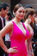 Bongkoj Khongmalai
