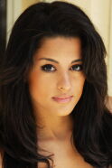Carmela Zumbado
