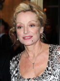 Caroline Silhol