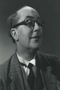 Charles Tharnæs