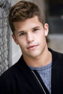 Charlie Carver