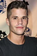 Charlie Carver