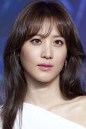 Claudia Kim