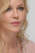 Connie Nielsen