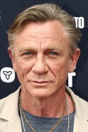 Daniel Craig