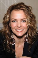 Dina Meyer