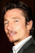 Dominic Keating