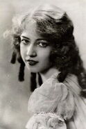 Doris Lloyd