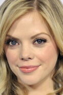 Dreama Walker