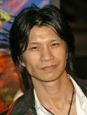 Dustin Nguyễn