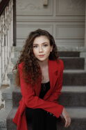 Ece Yüksel
