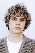Evan Peters