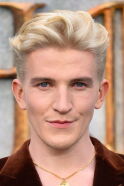 Ewan Mitchell