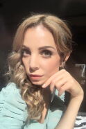 Farrah Aviva